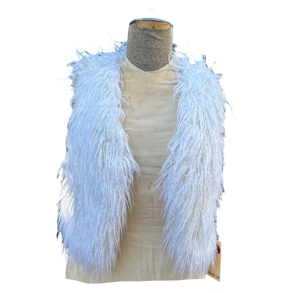 Forever 21 NWT Faux Sheepskin Vest Creamy White Size Small